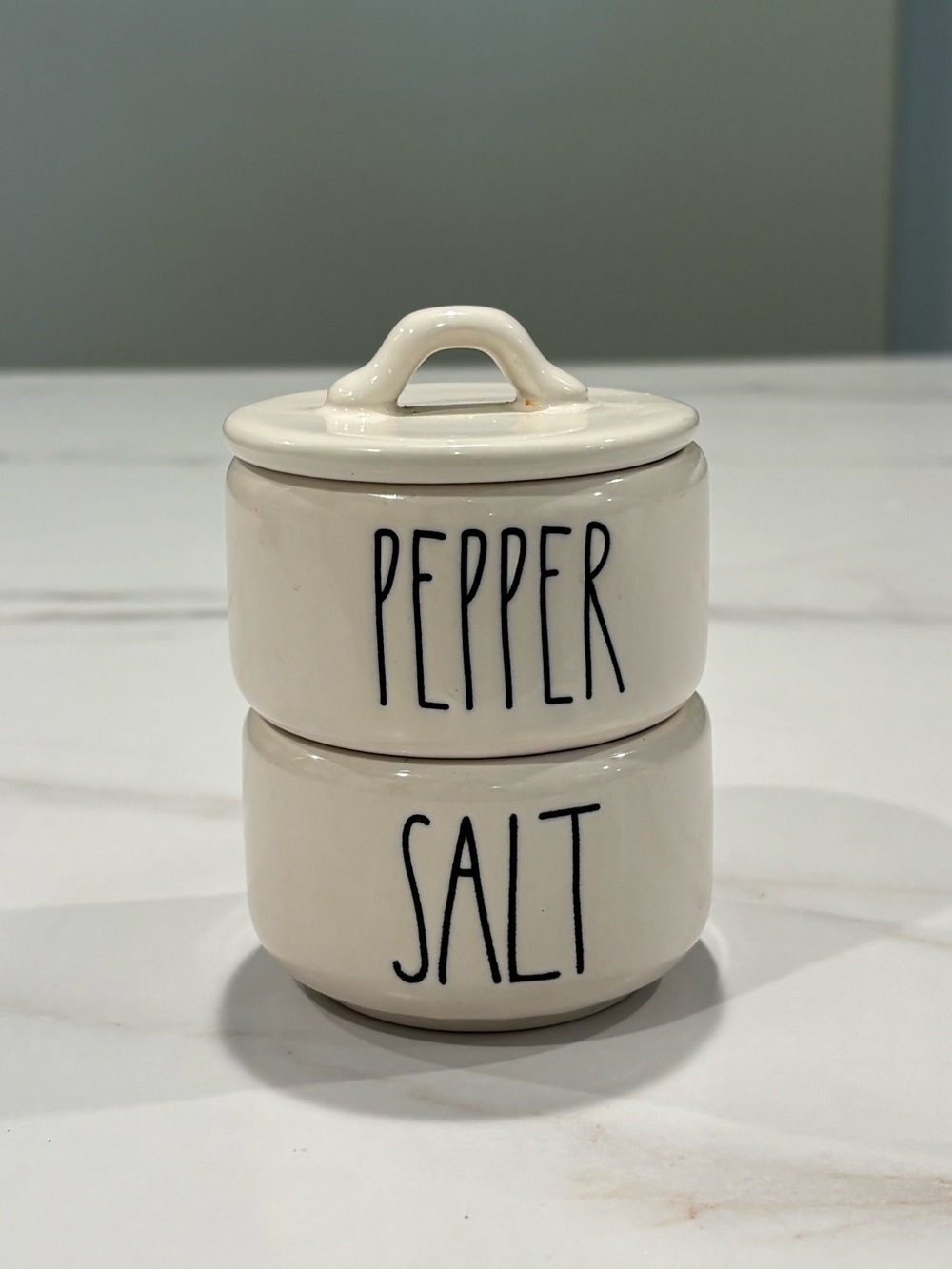 New Rae Dunn Salt & Pepper Stackers - Picture 1 of 4
